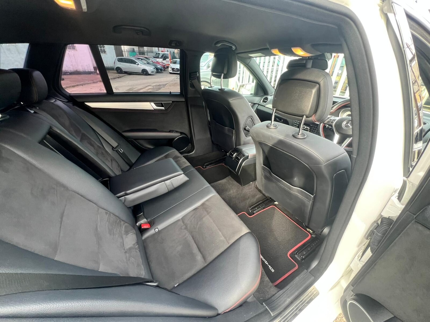 Used Mercedes-Benz C Class 2013 for sale - 77582430: Photo 51