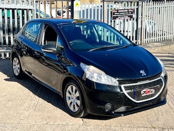 Used Peugeot 208 2013 for sale - 76031537: Photo