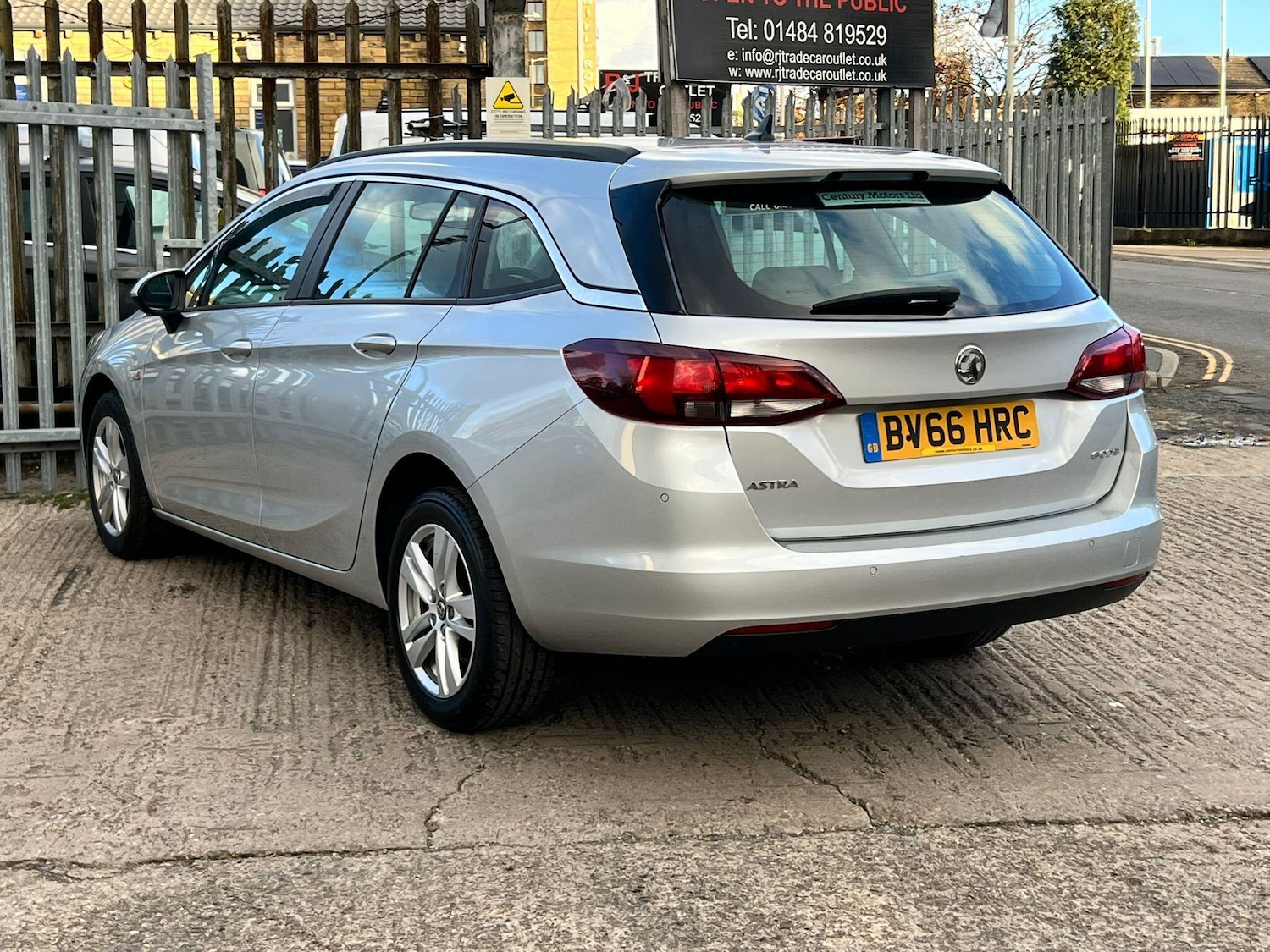 Used Vauxhall Astra for sale - 76408512: Photo 12