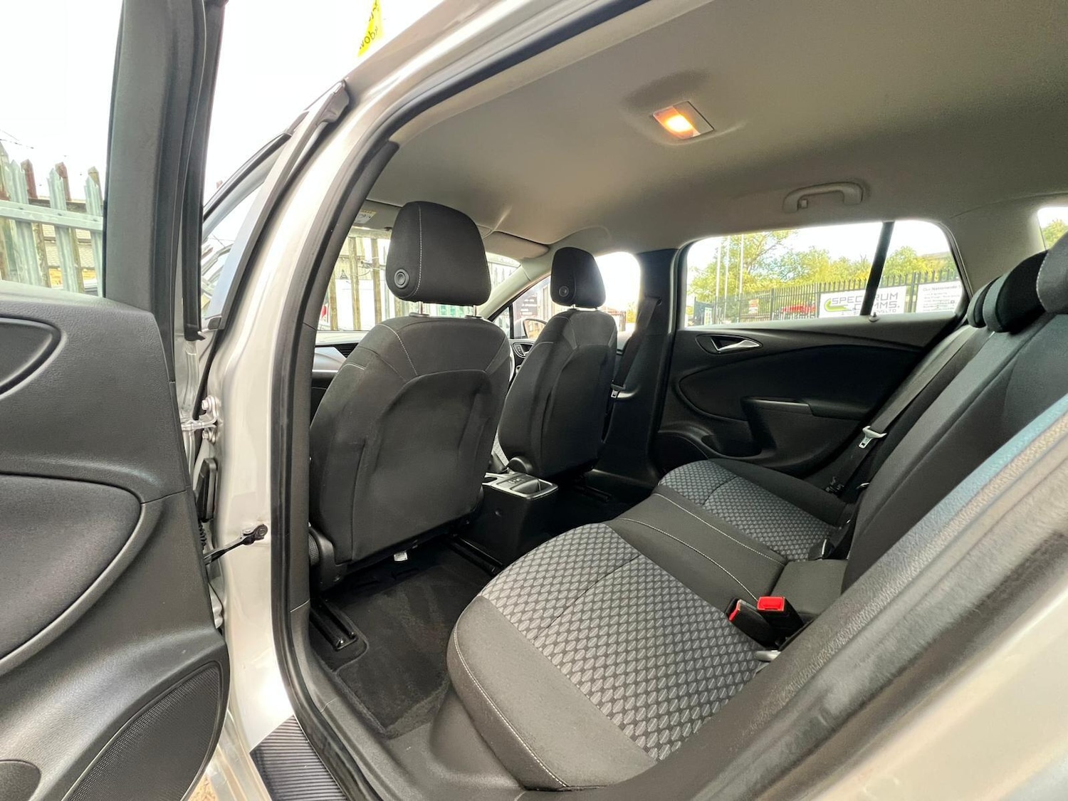 Used Vauxhall Astra for sale - 76408512: Photo 57