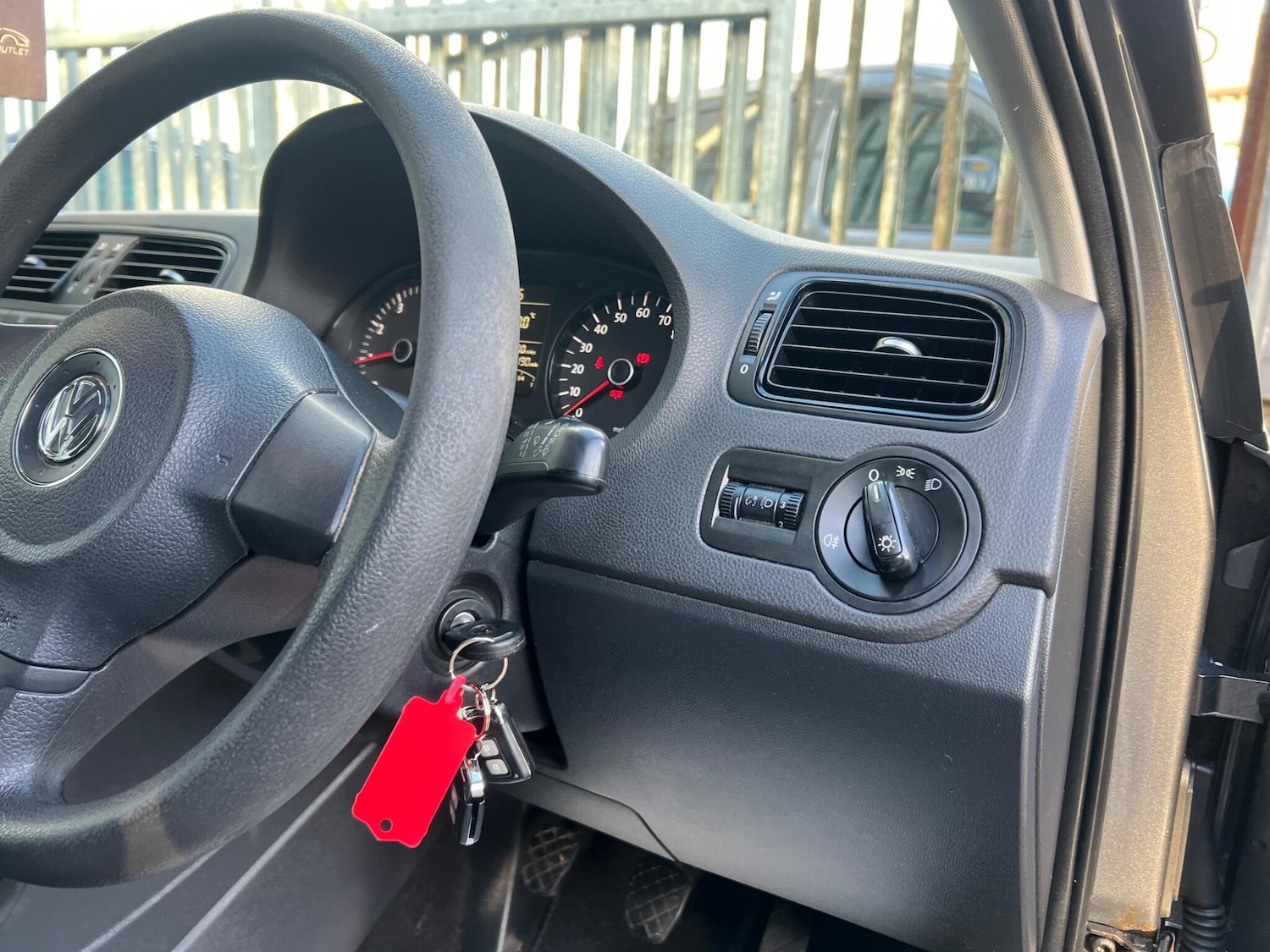 Used Volkswagen Polo 2012 for sale - 77015545: Photo 34