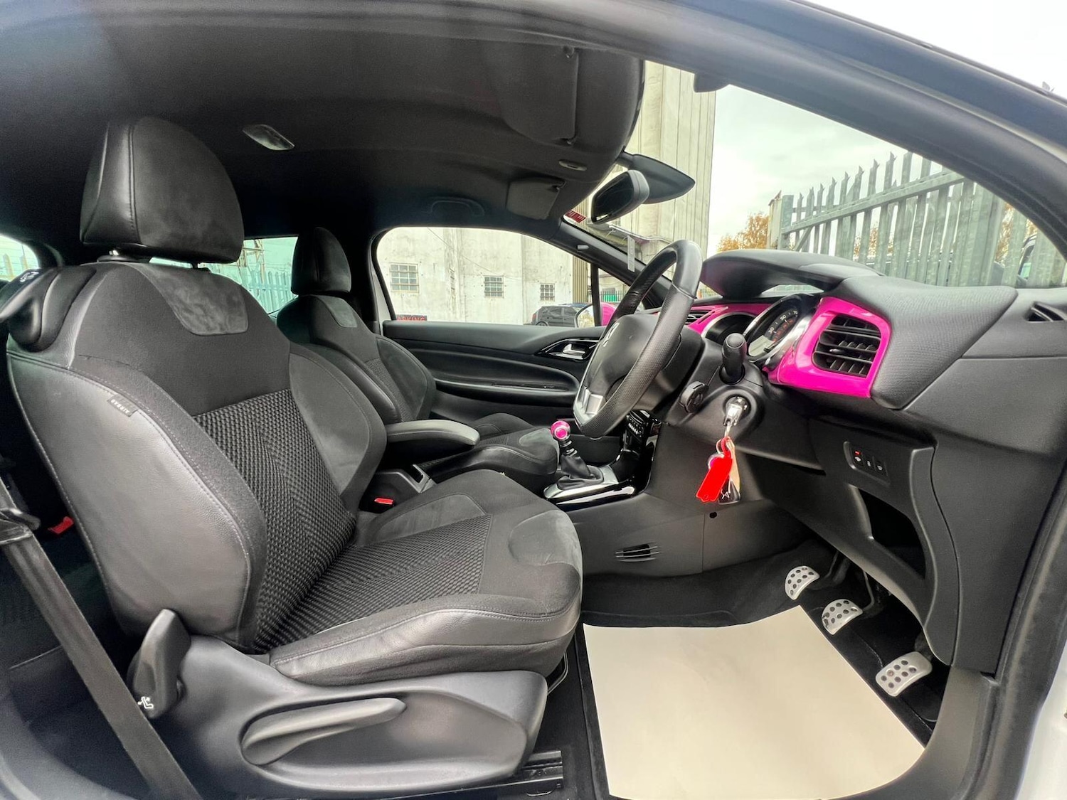 Used Citroen DS3 2014 for sale - 76485653: Photo 29