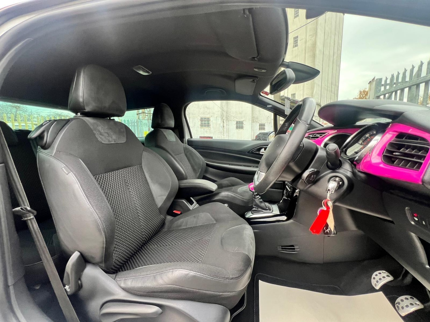 Used Citroen DS3 2014 for sale - 76485653: Photo 30