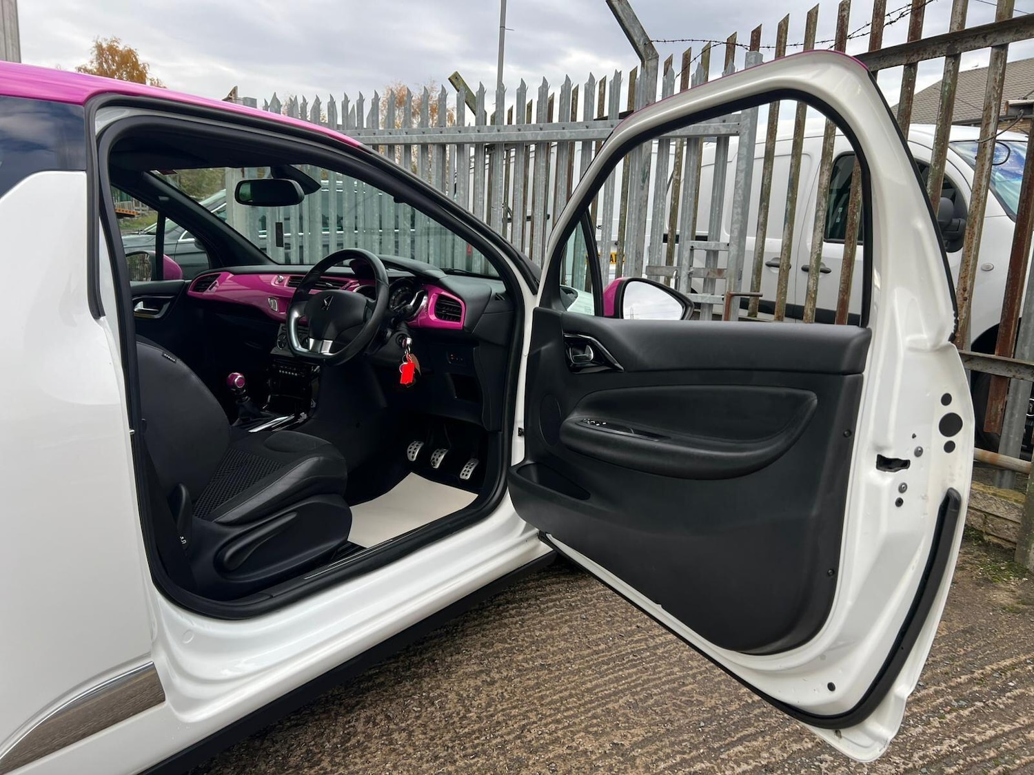 Used Citroen DS3 2014 for sale - 76485653: Photo 47