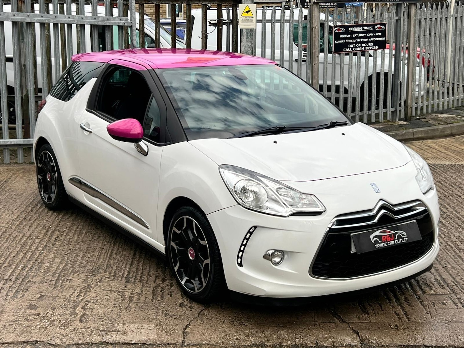 Used Citroen DS3 2014 for sale - 76485653: Photo 5