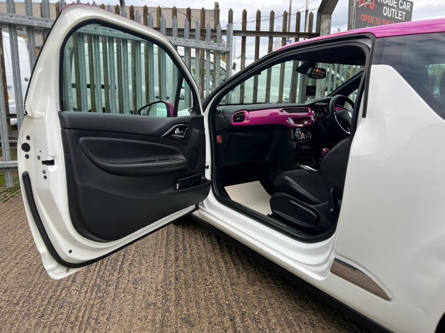 Used Citroen DS3 2014 for sale - 76485653: Photo 56