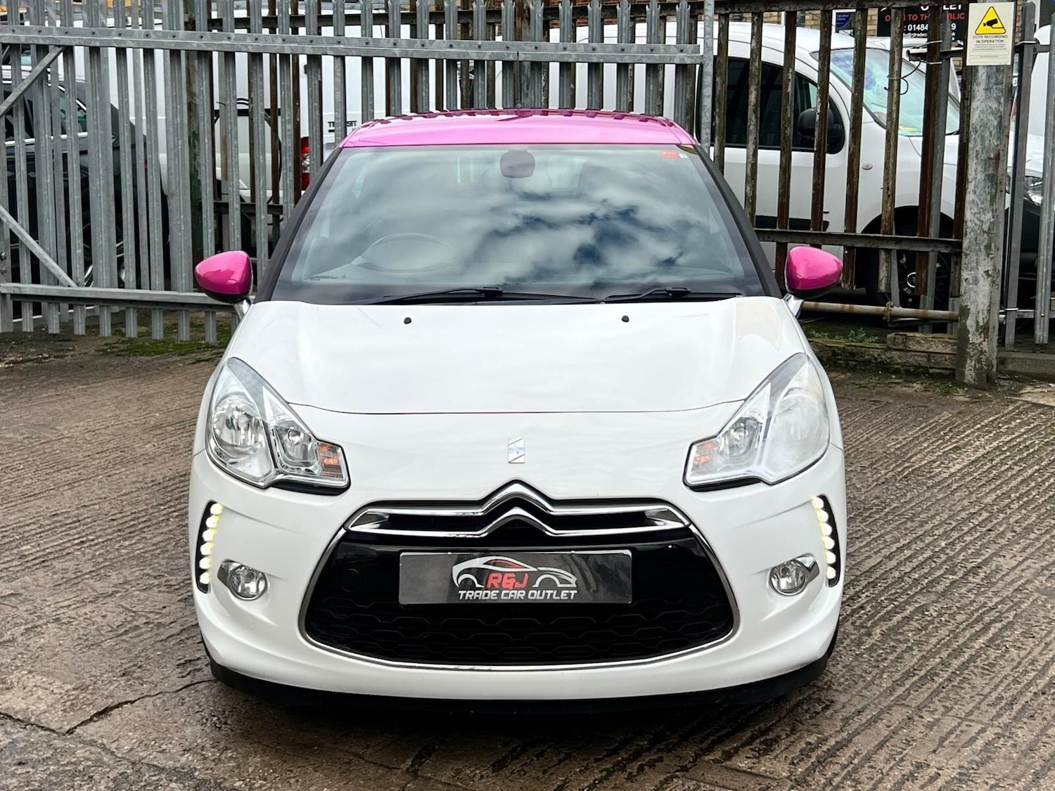 Used Citroen DS3 2014 for sale - 76485653: Photo 8