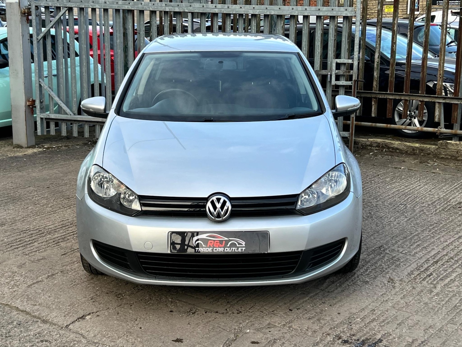 Used Volkswagen Golf 2011 for sale - 76992879: Photo 8