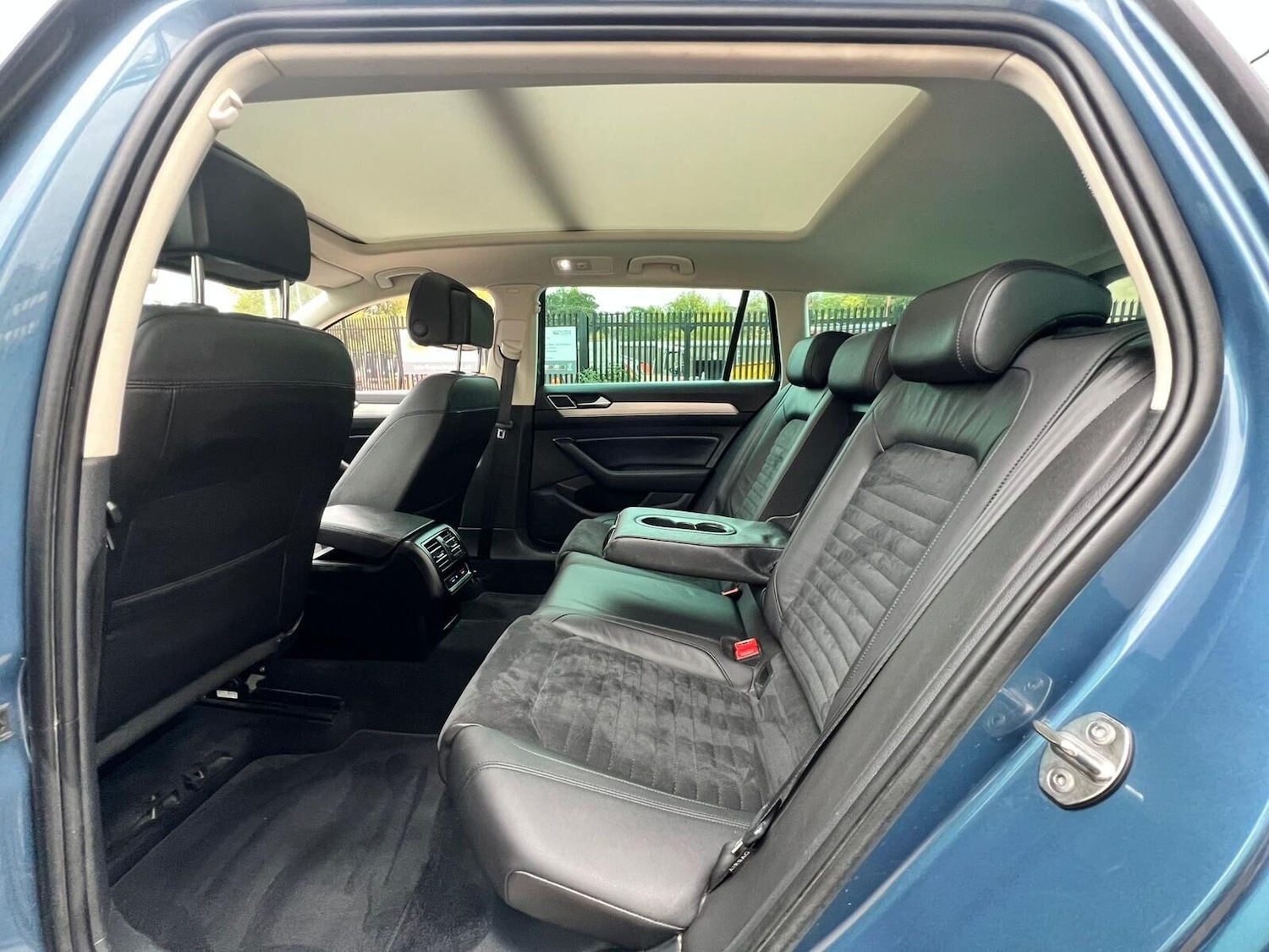 Used Volkswagen Passat 2018 for sale - 77703332: Photo 72