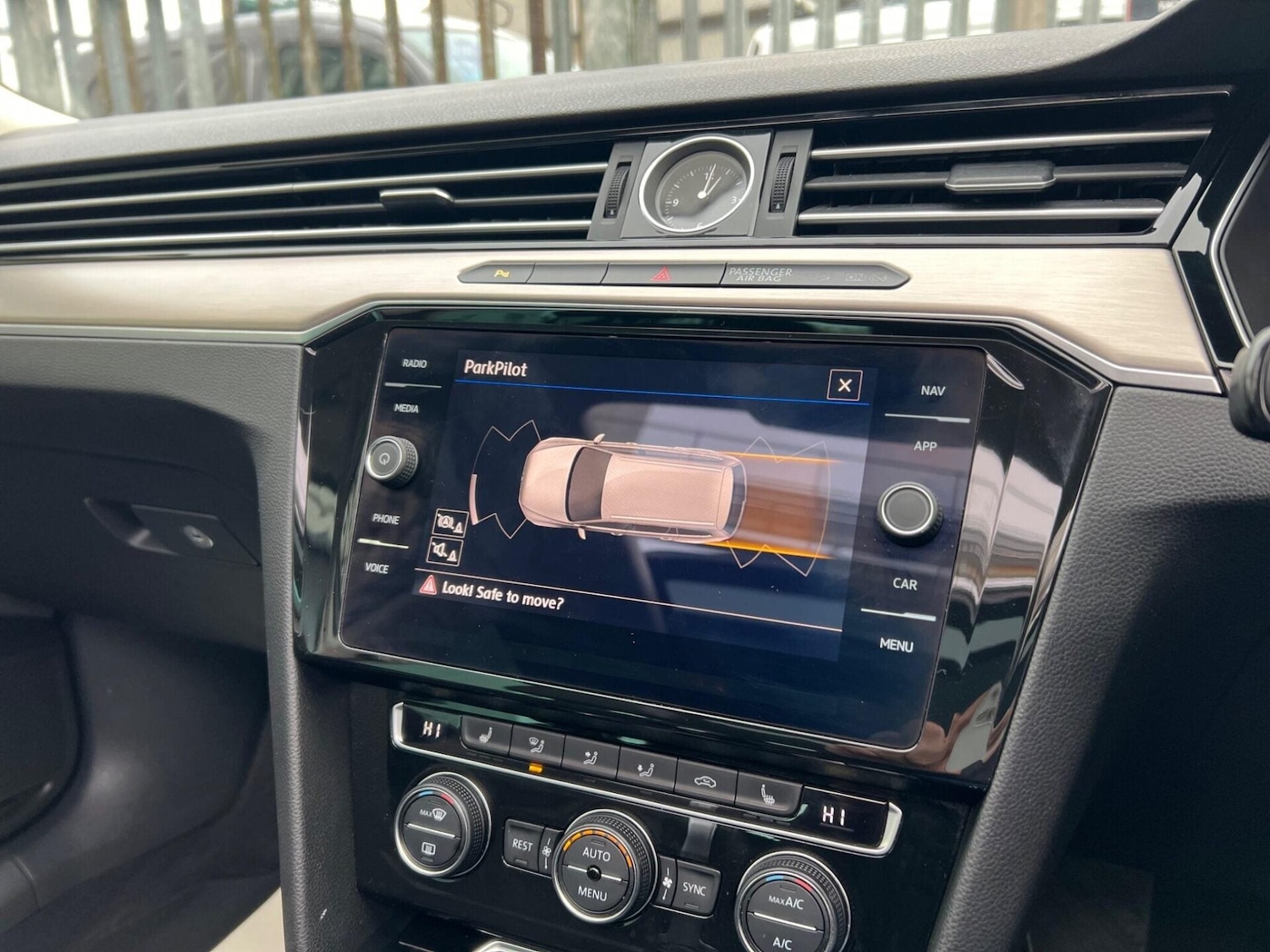 Used Volkswagen Passat 2018 for sale - 77249701: Photo 50