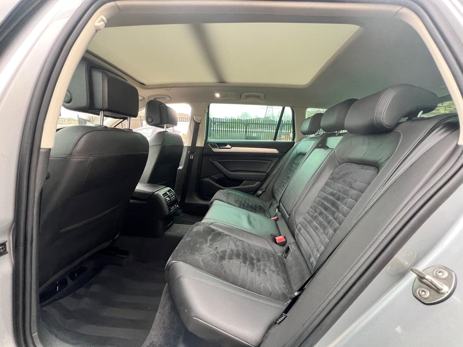 Used Volkswagen Passat 2018 for sale - 77249701: Photo 79