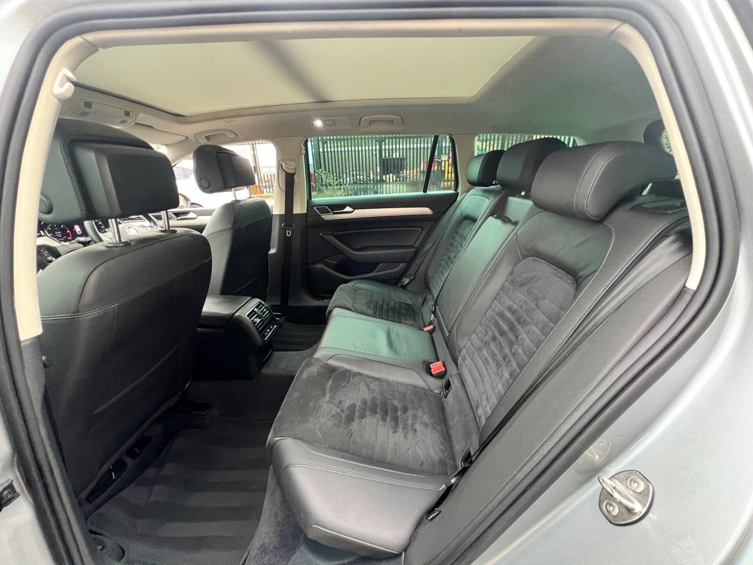 Used Volkswagen Passat 2018 for sale - 77249701: Photo 80