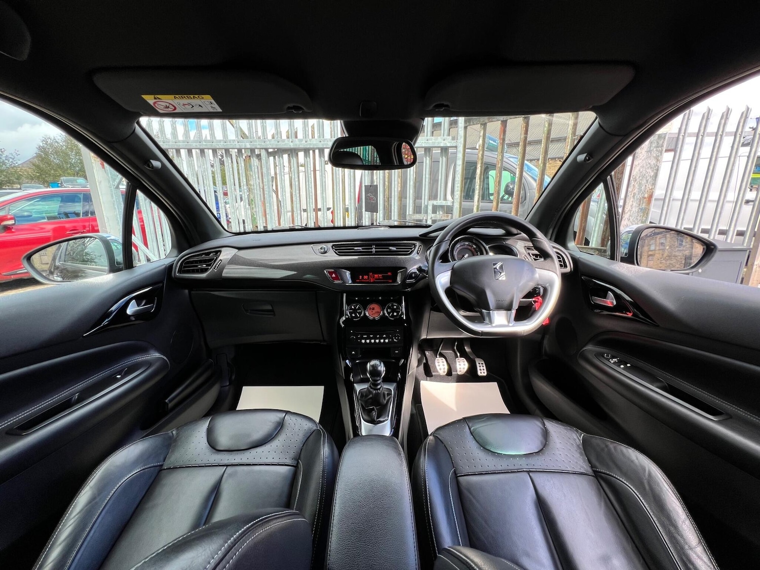 Used Citroen DS3 2015 for sale - 76001149: Photo 28
