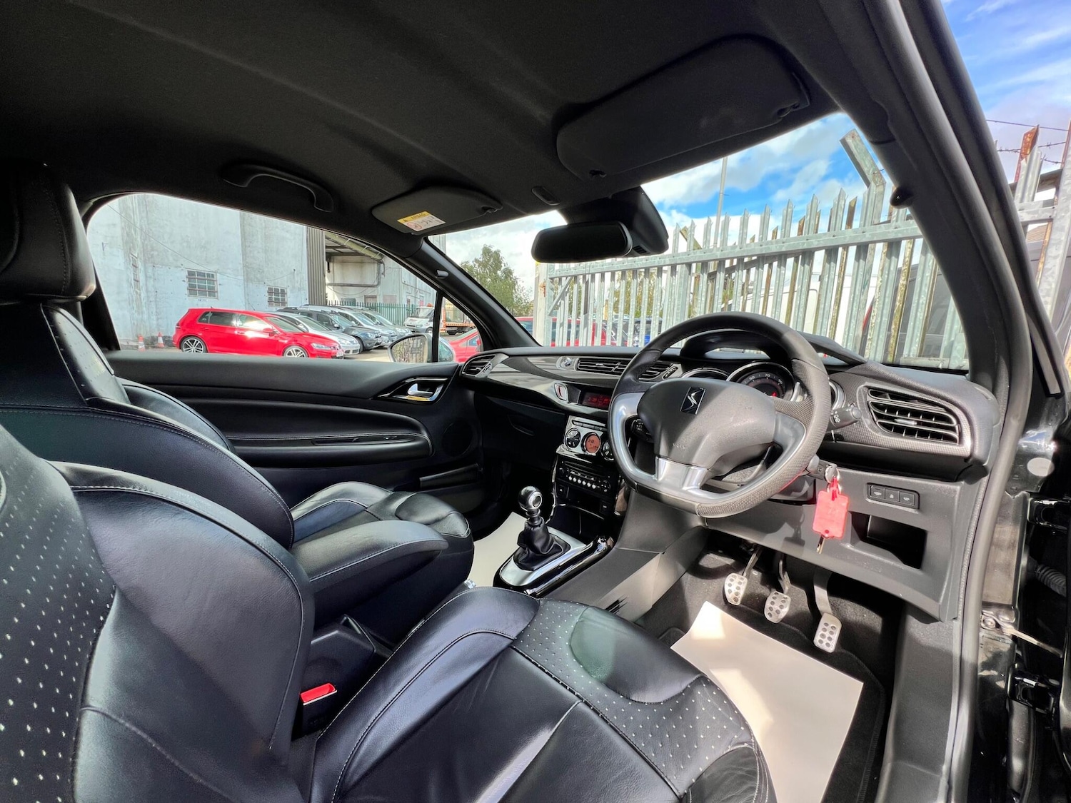 Used Citroen DS3 2015 for sale - 76001149: Photo 31