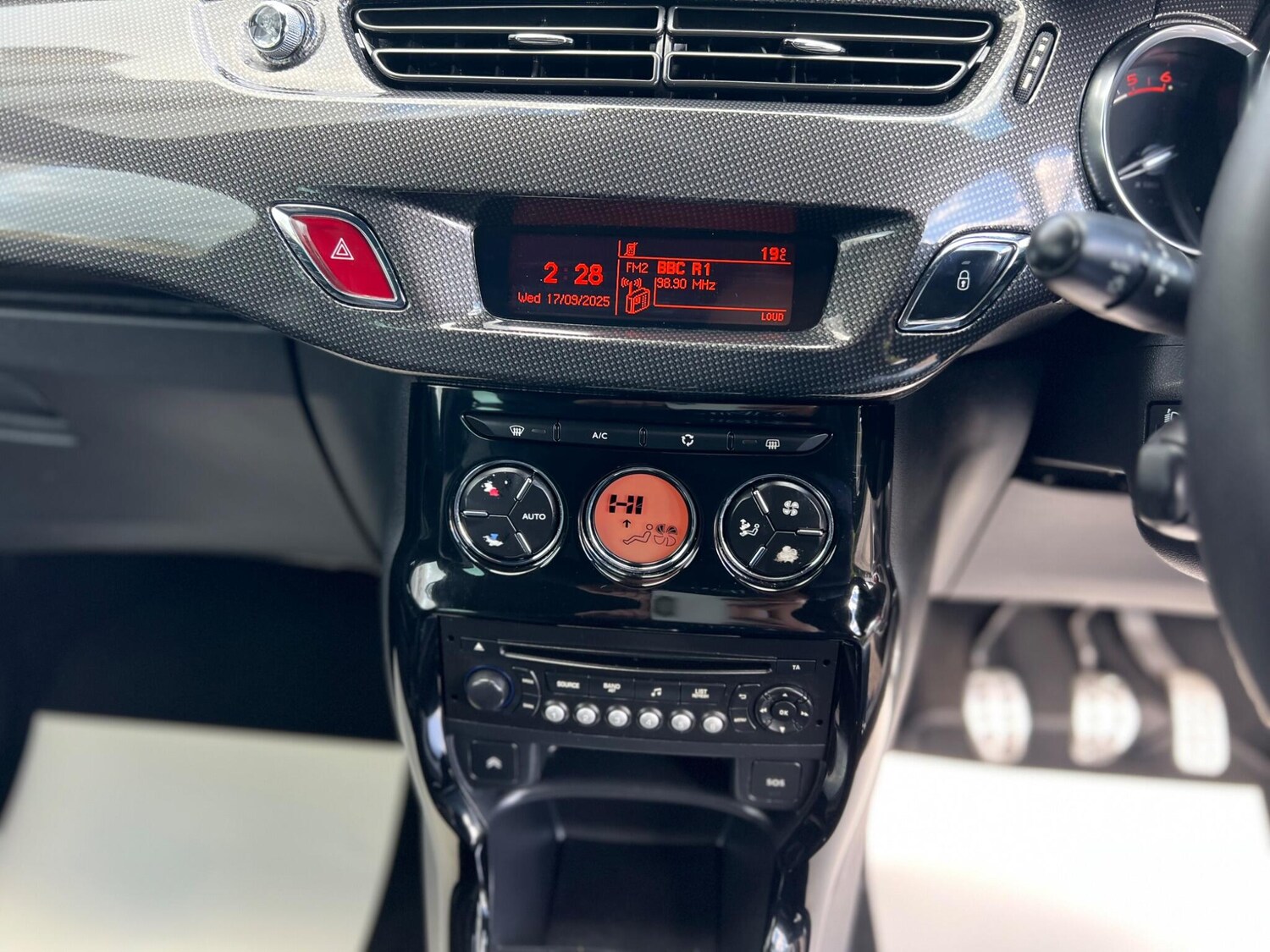 Used Citroen DS3 2015 for sale - 76001149: Photo 38