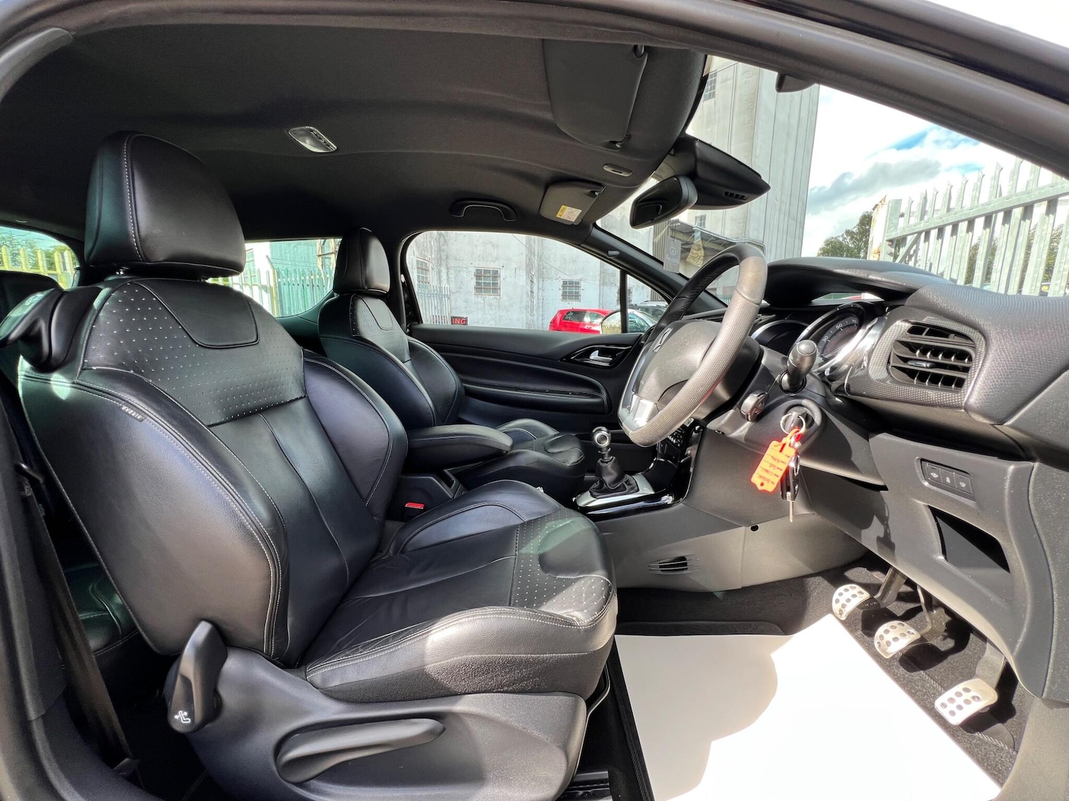 Used Citroen DS3 2015 for sale - 76001149: Photo 41