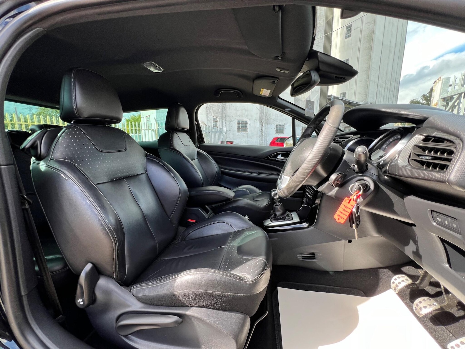 Used Citroen DS3 2015 for sale - 76001149: Photo 42
