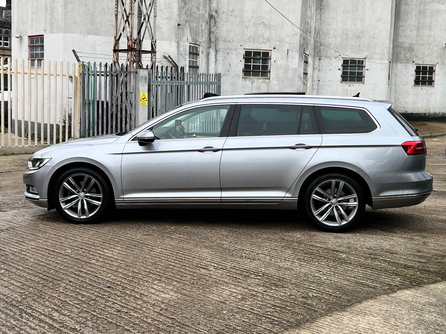 Used Volkswagen Passat 2018 for sale - 77144124: Photo 13