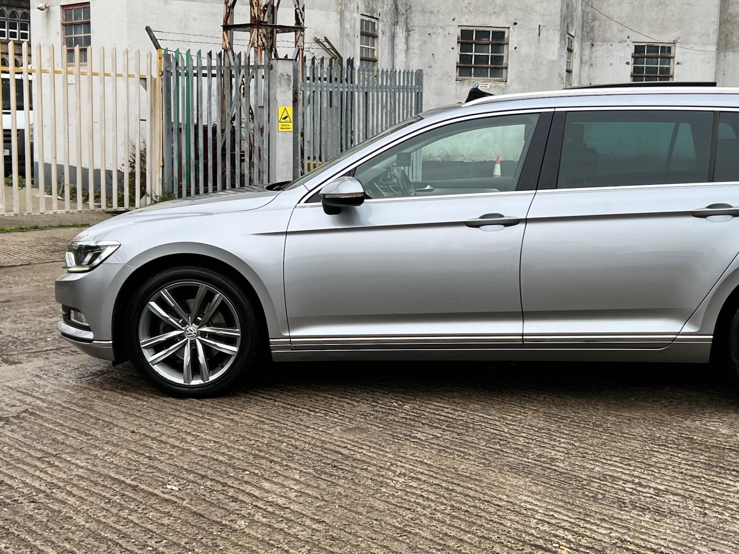Used Volkswagen Passat 2018 for sale - 77144124: Photo 14