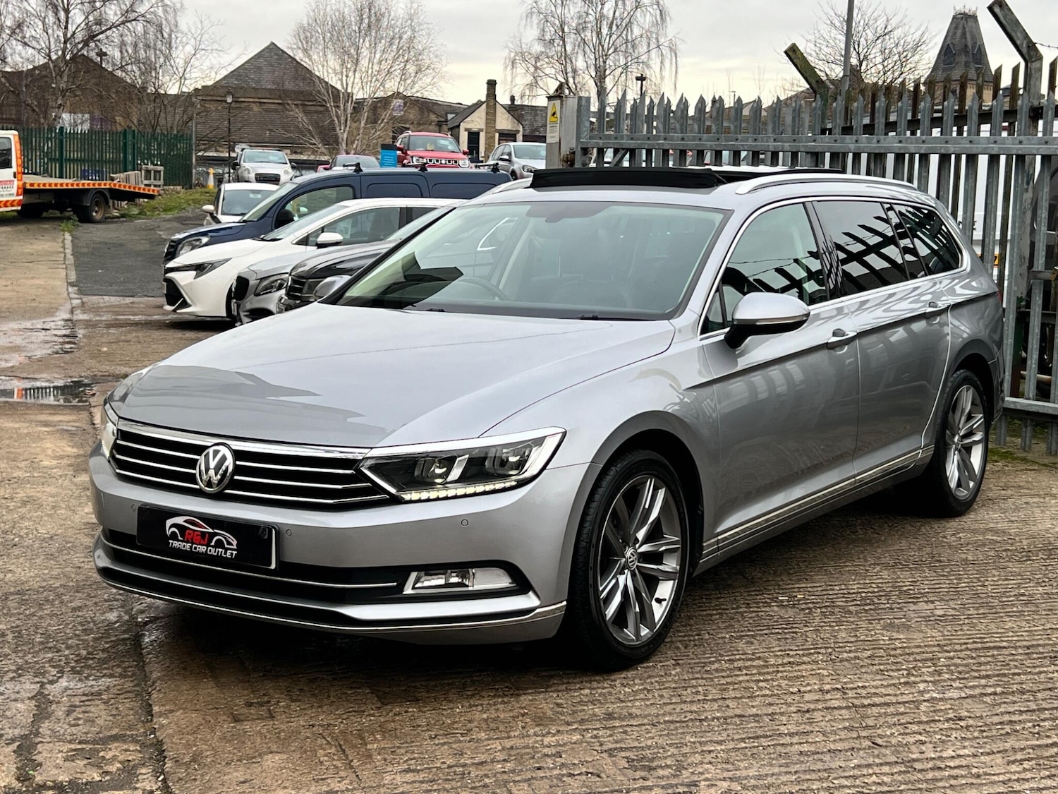 Used Volkswagen Passat 2018 for sale - 77144124: Photo 3
