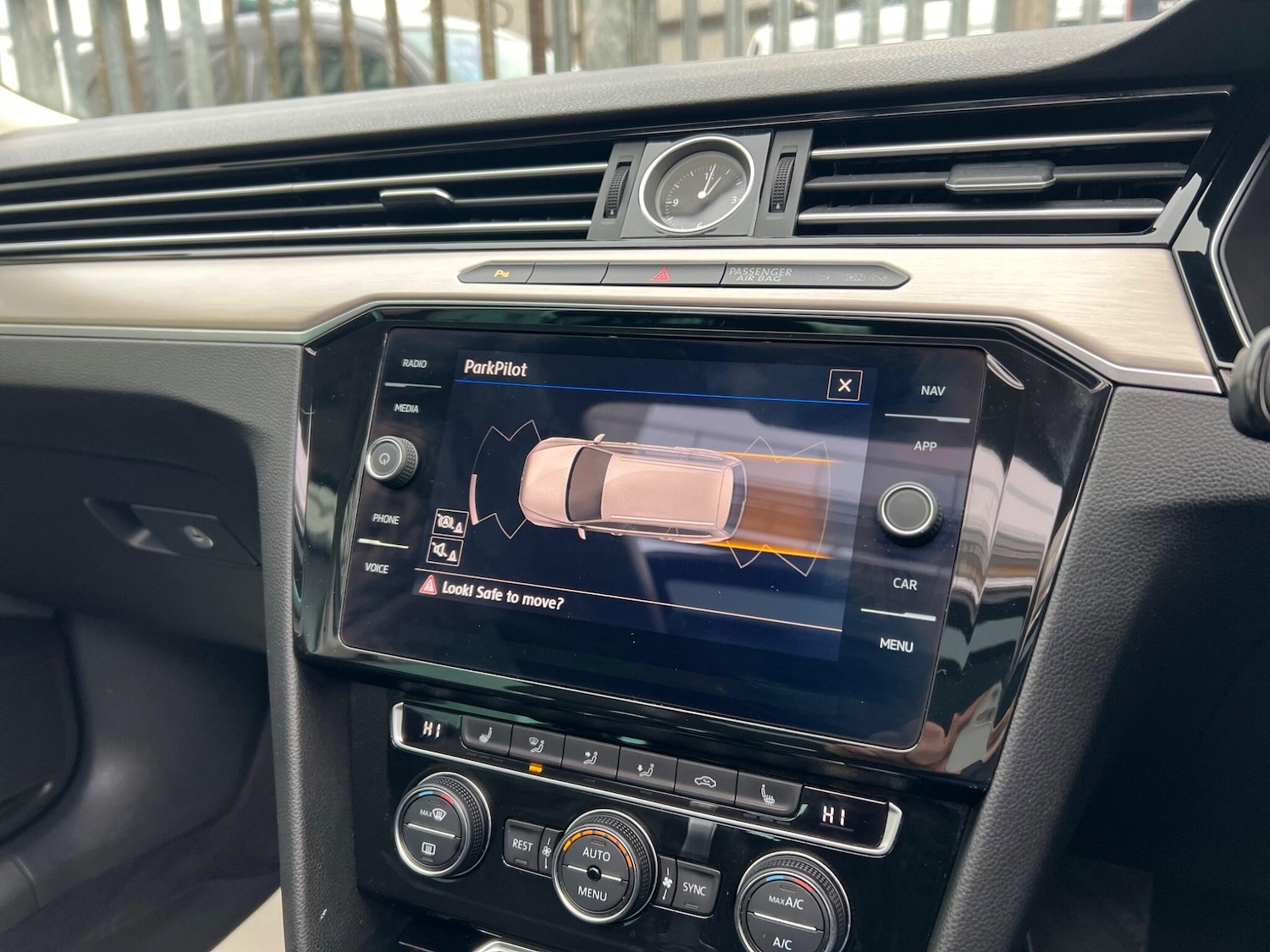 Used Volkswagen Passat 2018 for sale - 77144124: Photo 50