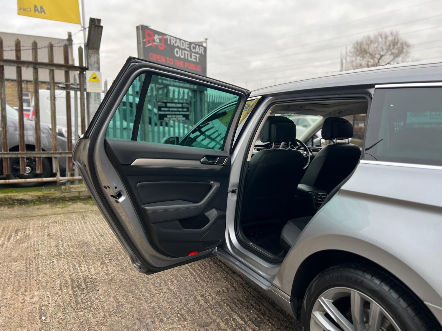 Used Volkswagen Passat 2018 for sale - 77144124: Photo 81