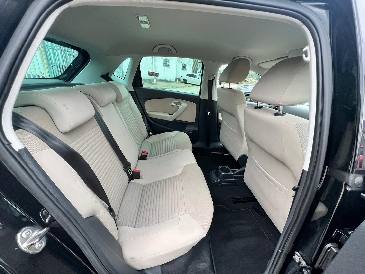 Used Volkswagen Polo 2011 for sale - 77631464: Photo 44