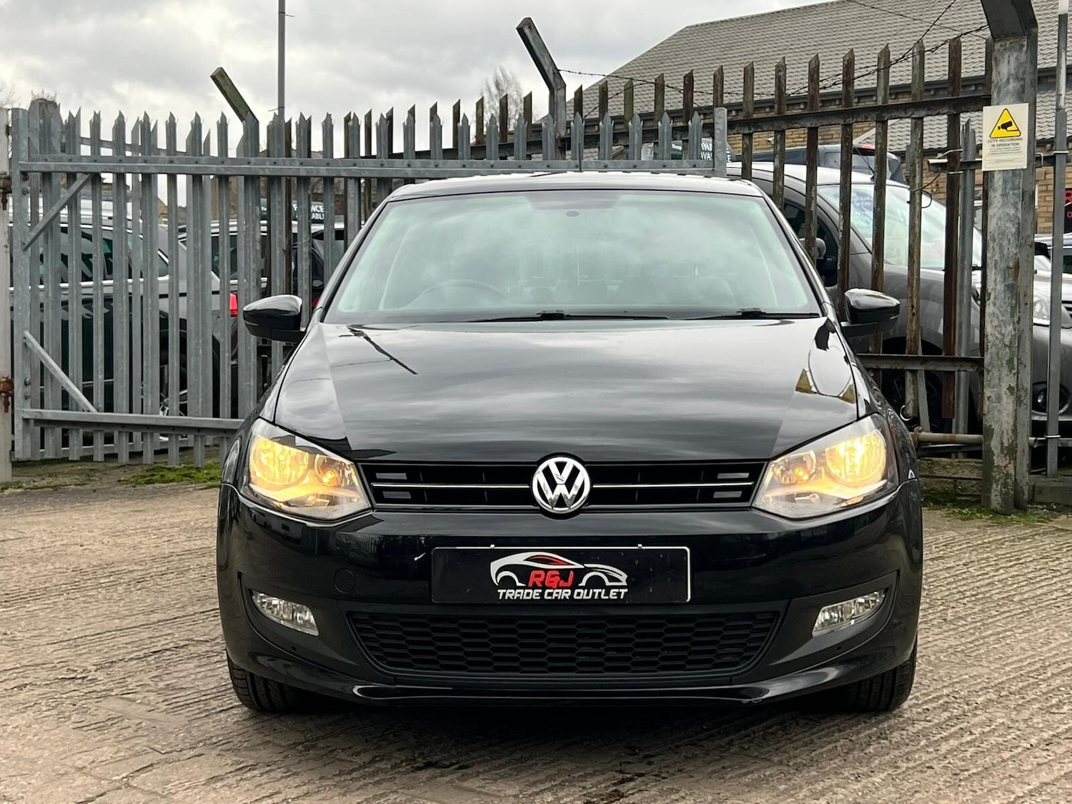 Used Volkswagen Polo 2011 for sale - 77631464: Photo 7