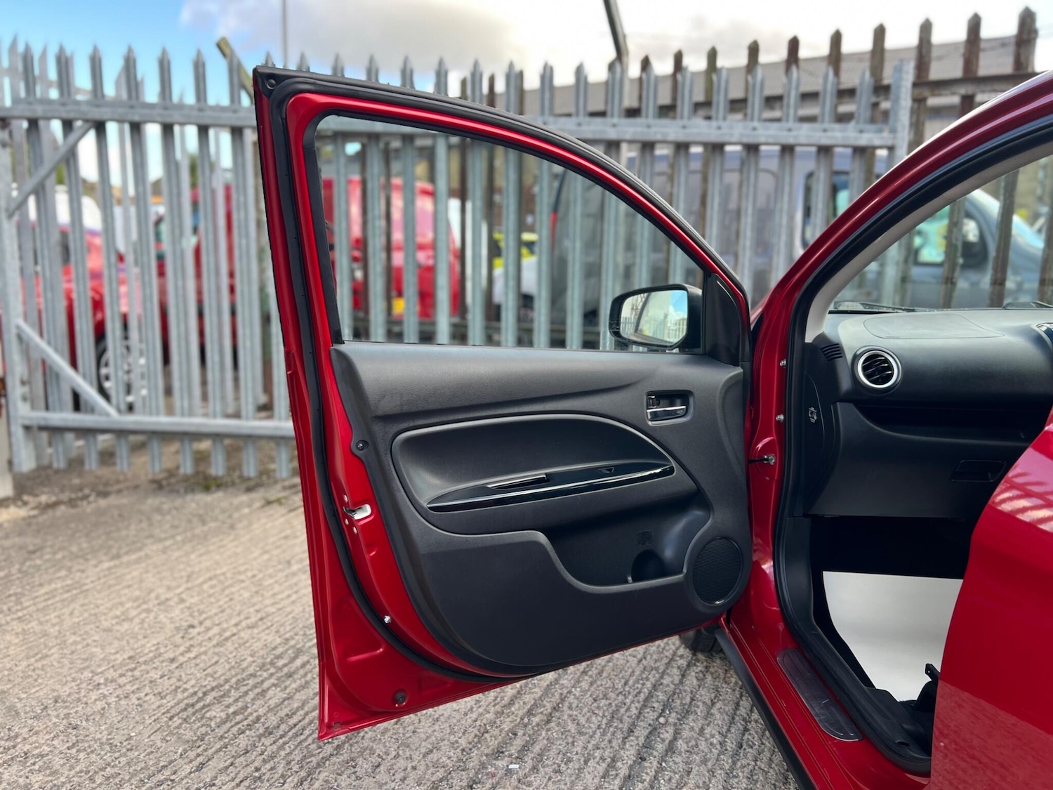 Used Mitsubishi Mirage 2016 for sale - 76584063: Photo 54