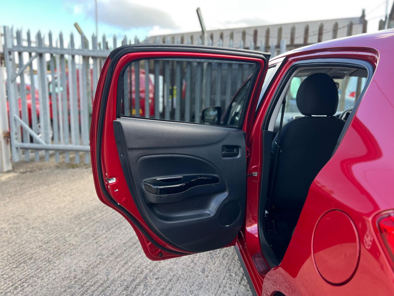 Used Mitsubishi Mirage 2016 for sale - 76584063: Photo 59