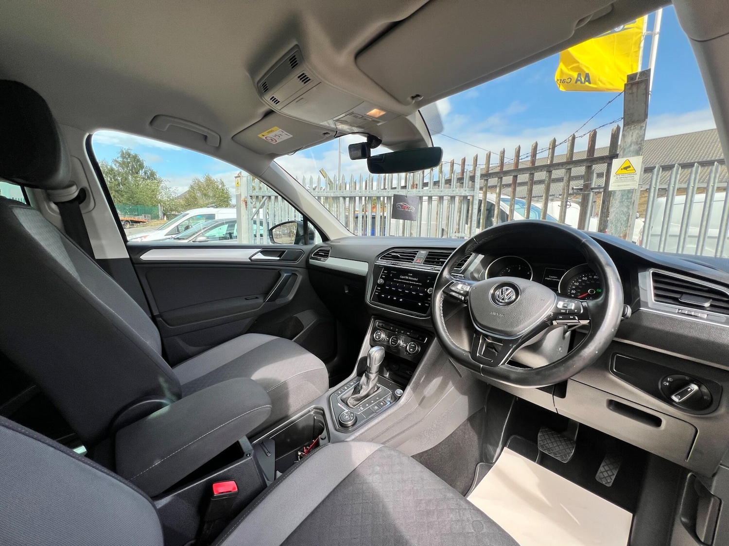 Used Volkswagen Tiguan 2019 for sale - 76584056: Photo 36