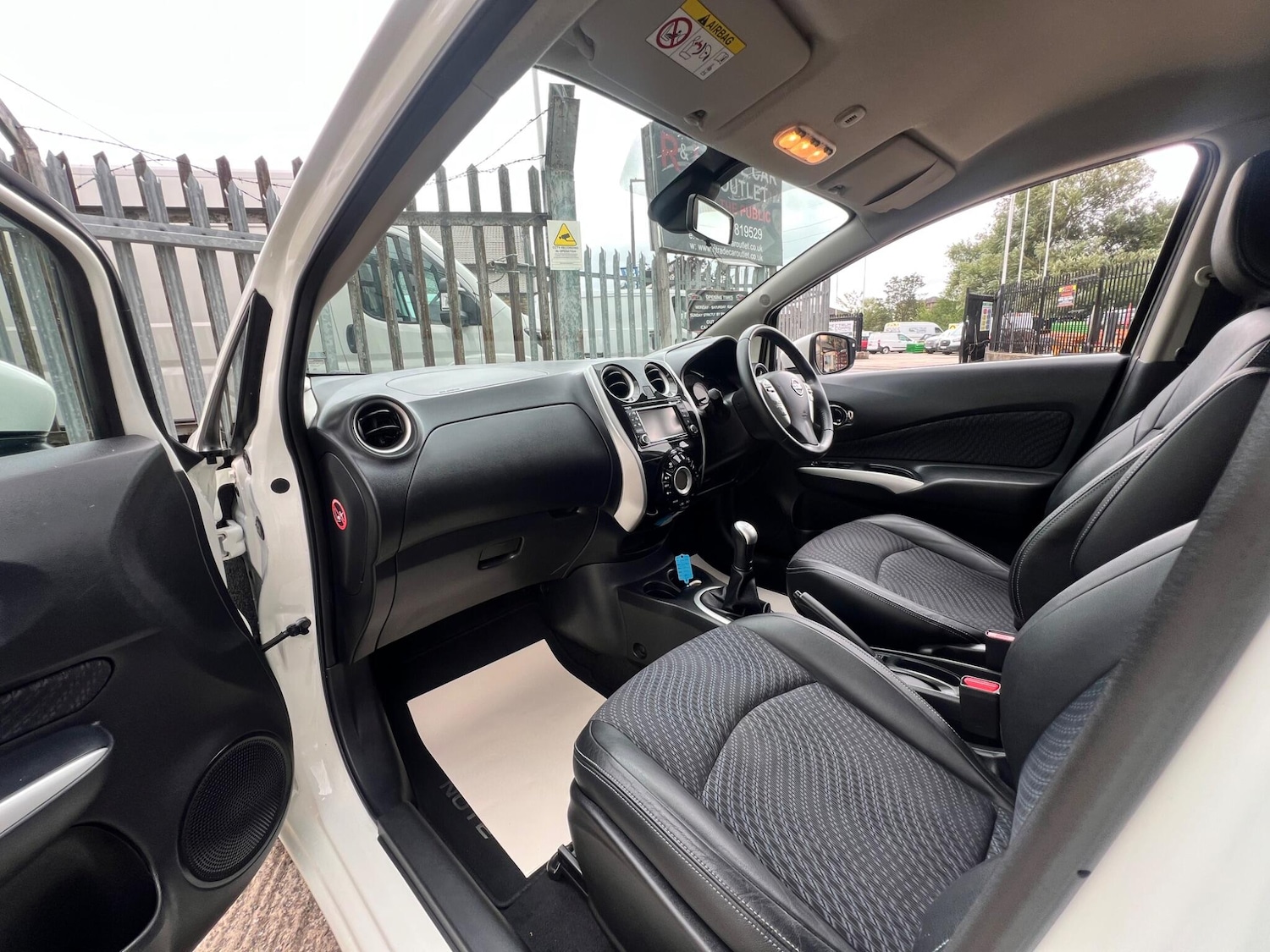 Used Nissan Note 2017 for sale - 76282994: Photo 54