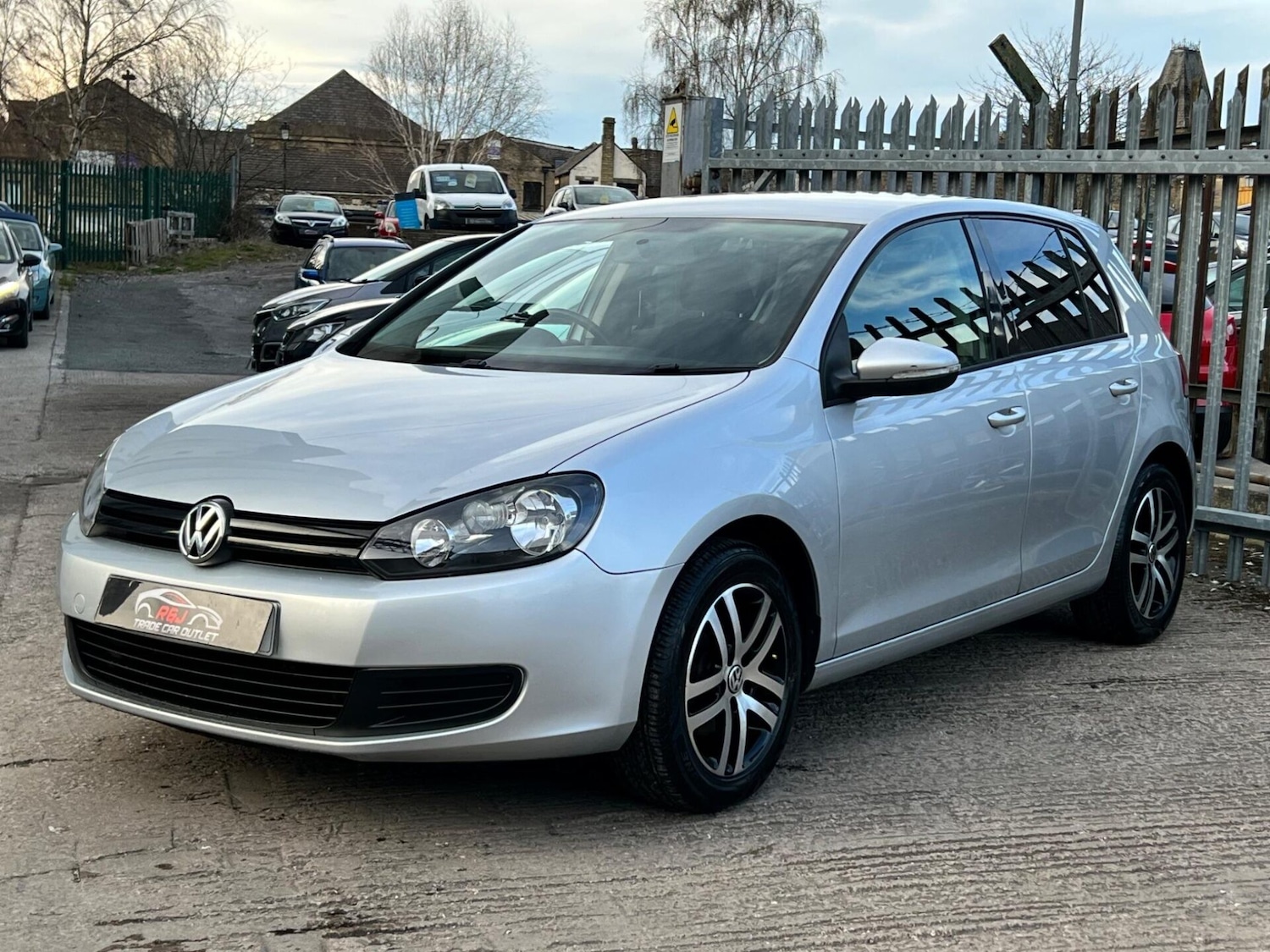 Used Volkswagen Golf 2011 for sale - 77249768: Photo 5
