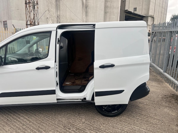 Used Ford Transit Courier 2019 for sale - 75677436: Photo 16