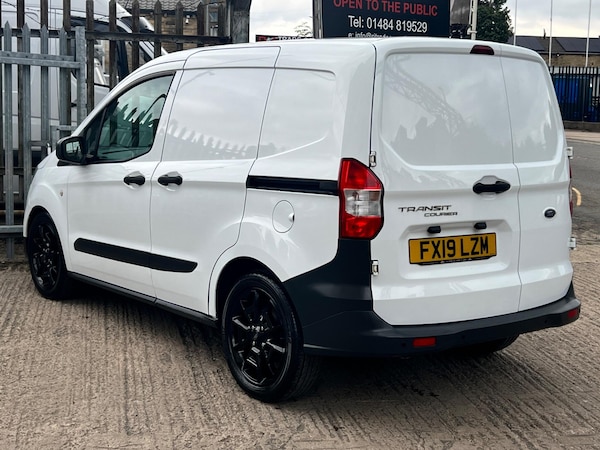 Used Ford Transit Courier 2019 for sale - 75677436: Photo 20