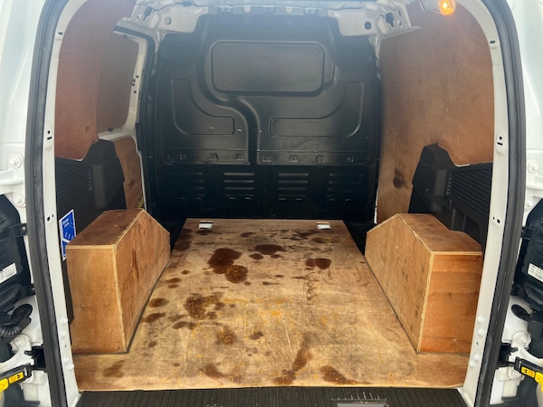 Used Ford Transit Courier 2019 for sale - 75677436: Photo 30