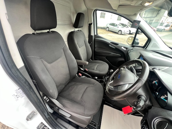 Used Ford Transit Courier 2019 for sale - 75677436: Photo 36