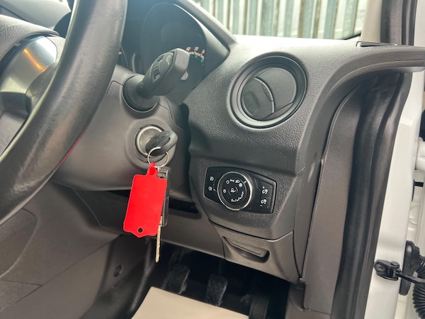 Used Ford Transit Courier 2019 for sale - 75677436: Photo 45