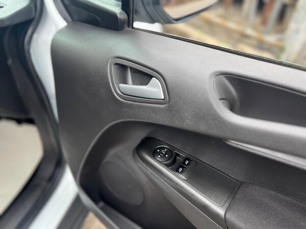 Used Ford Transit Courier 2019 for sale - 75677436: Photo 46