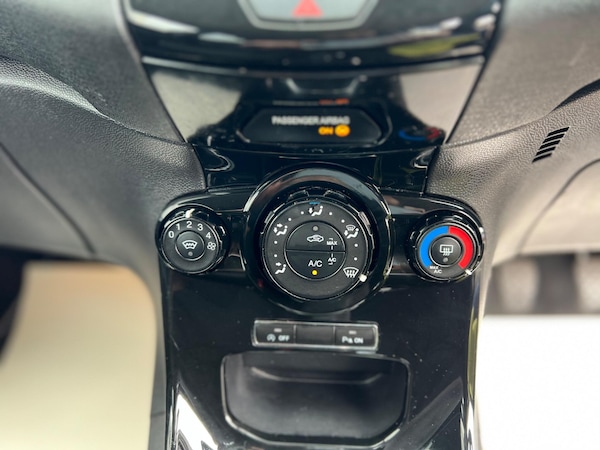 Used Ford Fiesta 2016 for sale - 76238818: Photo 40