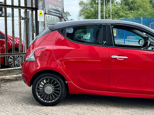 Used Chrysler Ypsilon 2012 for sale - 76260339: Photo 10