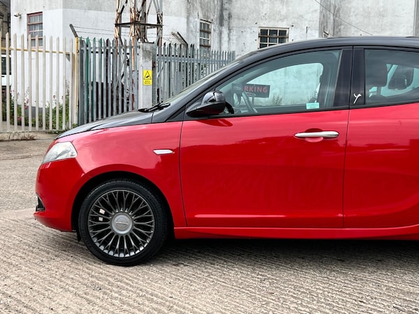 Used Chrysler Ypsilon 2012 for sale - 76260339: Photo 14