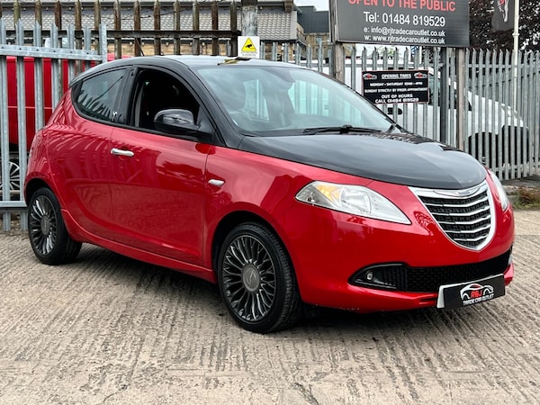 Used Chrysler Ypsilon 2012 for sale - 76260339: Photo 3