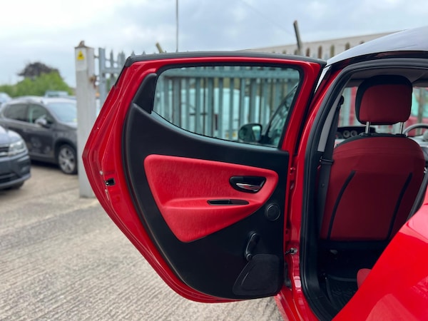 Used Chrysler Ypsilon 2012 for sale - 76260339: Photo 54