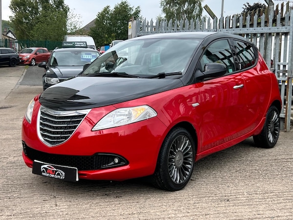 Used Chrysler Ypsilon 2012 for sale - 76260339: Photo 5