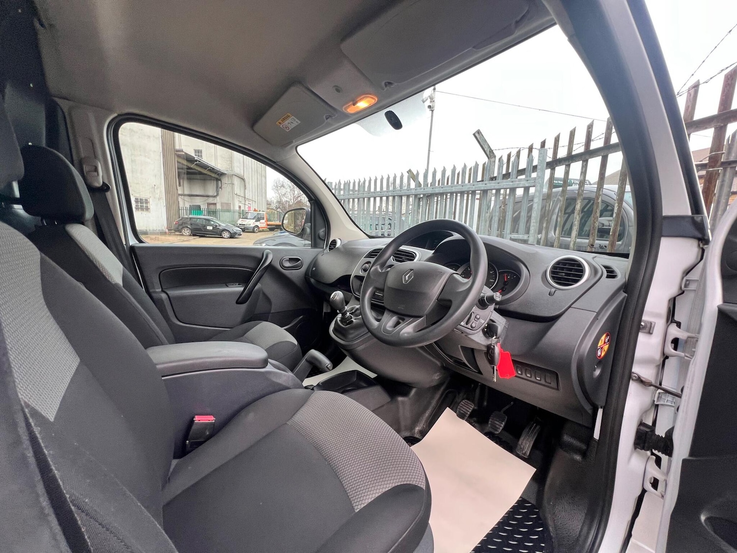 Used Renault Kangoo 2020 for sale - 77143841: Photo 39