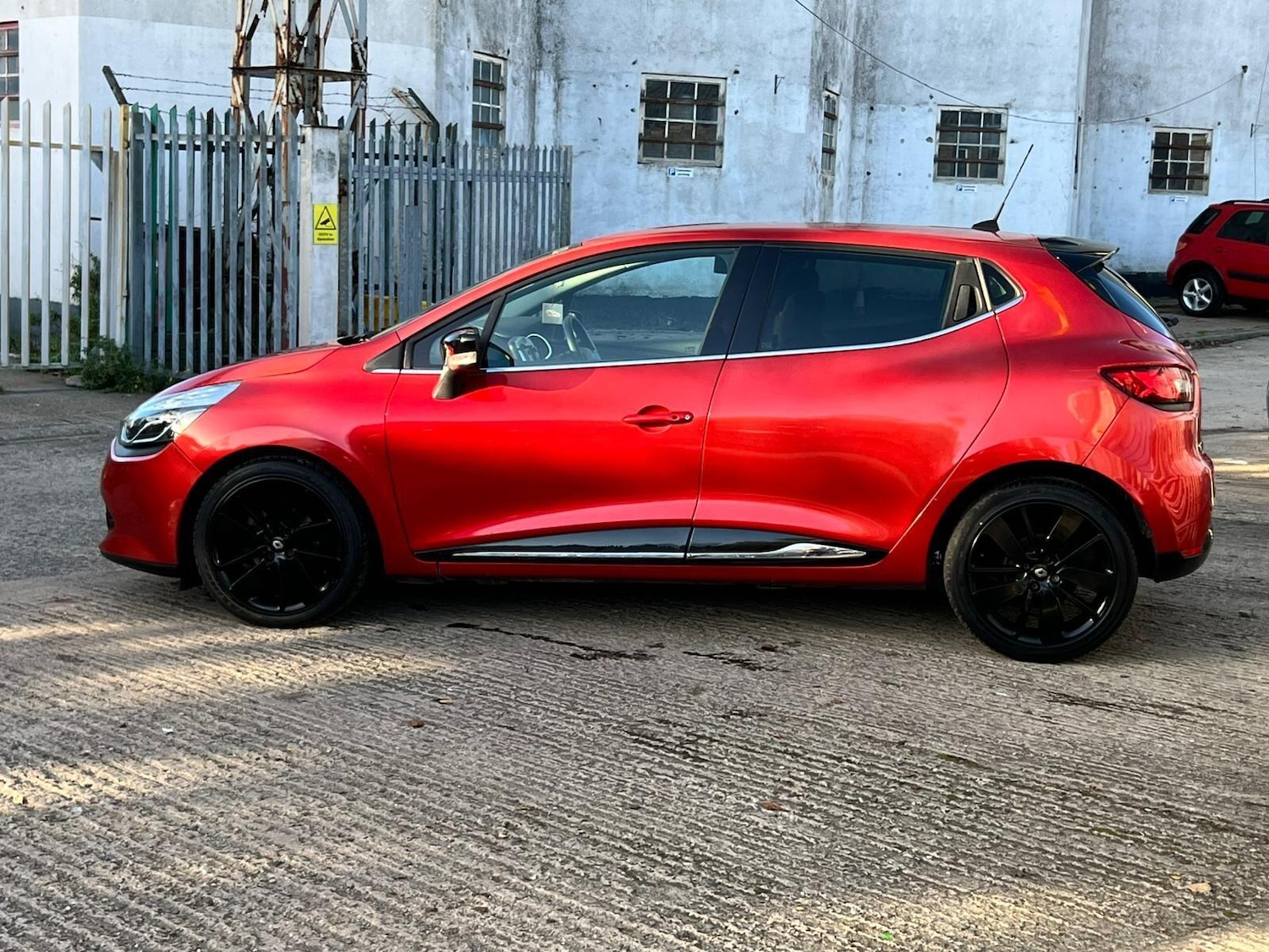 Used Renault Clio 2014 for sale - 76619965: Photo 14