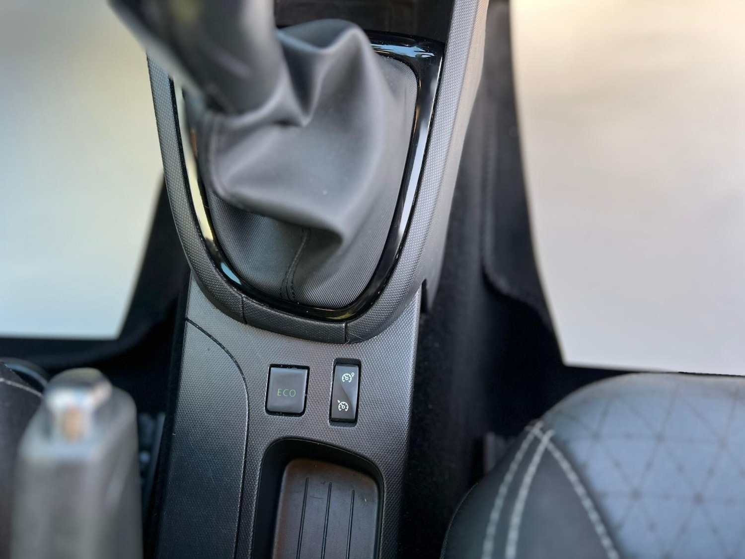 Used Renault Clio 2014 for sale - 76619965: Photo 38