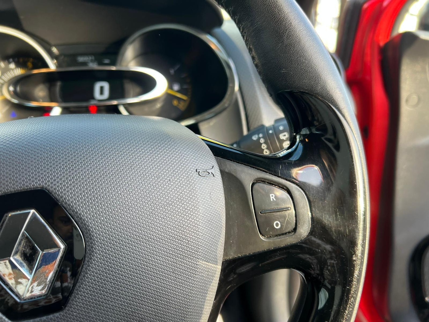 Used Renault Clio 2014 for sale - 76619965: Photo 41