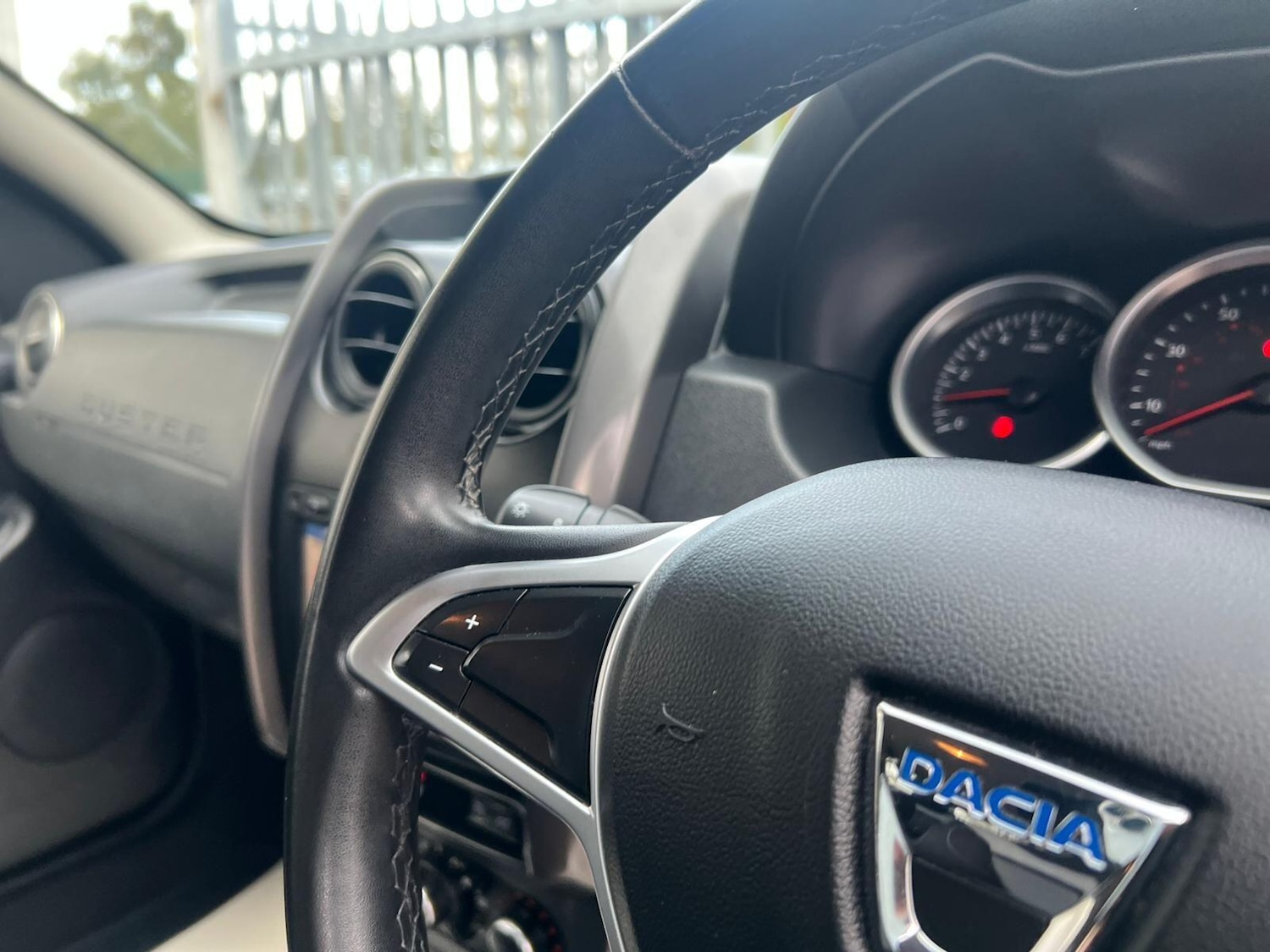 Used Dacia Duster 2017 for sale - 76538241: Photo 38